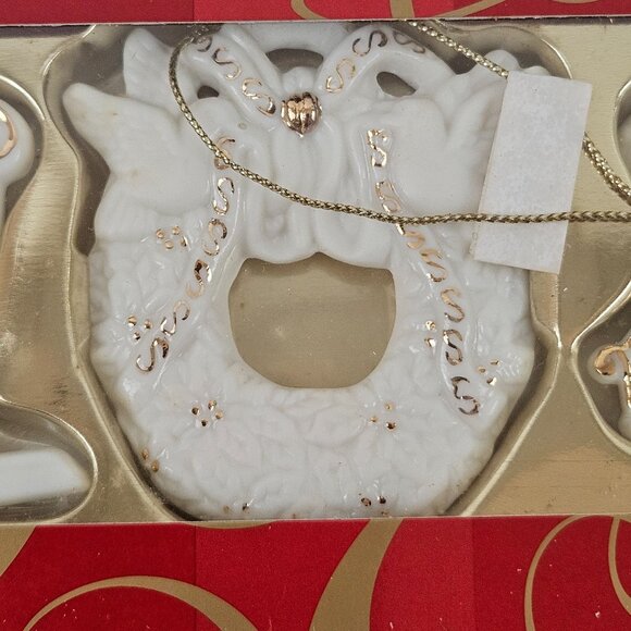 Avon Exclusive Porcelain Ornament Gift Set 24K Gold Accents Angel Sleigh Wreath - Picture 3 of 8